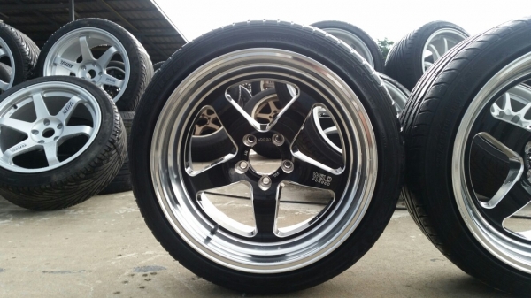 Weld ขอบ18 งานKc พร้อมยางสวยๆ Weld ขอบ18 งานKc พร้อมยางสวยๆ