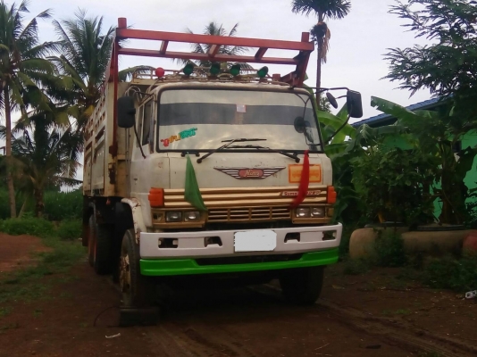 ขายด่วนซูโม 227  EM 100  220 แรงม้า เครื่องดีครัชซีสวย แอร์เย็น เอกสารพร้อมโอน เจ้าของขายเอง รถใช้ทุกวัน ดูรถได้ที่อำเภอปะคำ จังหวัดบุรีรัมย์