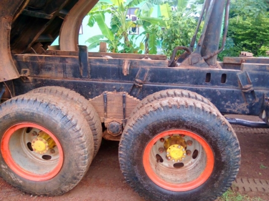 ขายด่วนซูโม 227  EM 100  220 แรงม้า เครื่องดีครัชซีสวย แอร์เย็น เอกสารพร้อมโอน เจ้าของขายเอง รถใช้ทุกวัน ดูรถได้ที่อำเภอปะคำ จังหวัดบุรีรัมย์