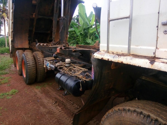 ขายด่วนซูโม 227  EM 100  220 แรงม้า เครื่องดีครัชซีสวย แอร์เย็น เอกสารพร้อมโอน เจ้าของขายเอง รถใช้ทุกวัน ดูรถได้ที่อำเภอปะคำ จังหวัดบุรีรัมย์