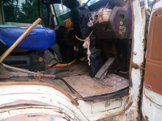 ขายด่วนซูโม 227  EM 100  220 แรงม้า เครื่องดีครัชซีสวย แอร์เย็น เอกสารพร้อมโอน เจ้าของขายเอง รถใช้ทุกวัน ดูรถได้ที่อำเภอปะคำ จังหวัดบุรีรัมย์