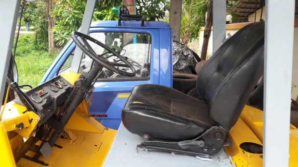 ขายโฟล์คลิฟท์ 2 ตัน