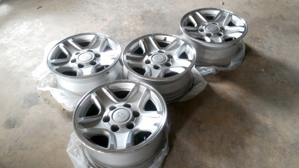 ขายล้อแม็กโตโยต้า พราโด้ ขอบ 16นิ้ว สภาพดีมาก