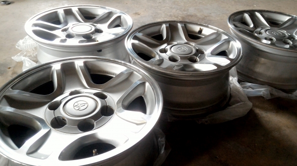 ขายล้อแม็กโตโยต้า พราโด้ ขอบ 16นิ้ว สภาพดีมาก