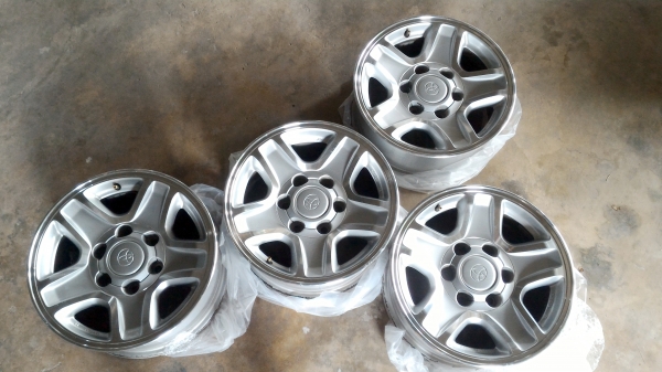 ขายล้อแม็ค Toyota Prado 95  สภาพดีมาก 4 วง