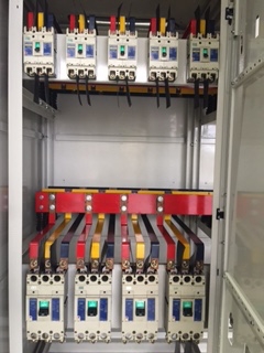 ขายตู้ MDB Main air circuit breaker Mitsubishi 4,000A AE4000-SWA breaker ย่อยของ Mitsubishi 24 ตัว Capbank 8 step Pipat 098-2641749
