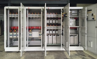 ขายตู้ MDB Main air circuit breaker Mitsubishi 4,000A AE4000-SWA breaker ย่อยของ Mitsubishi 24 ตัว Capbank 8 step Pipat 098-2641749