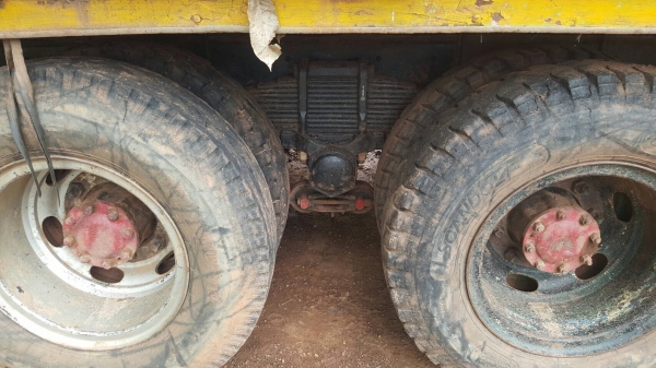 ขาย 10 ล้อ หัวยาว 2 เพลา ช่วงล่างใหญ่ ZM เครื่อง EH700 168 แรงม้า สโลว์อินเตอร์ คานหน้าใหญ่ พวงมาลัยพาวเวอร์ ทะเบียนพร้อมโอน