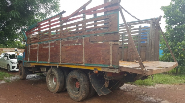 ขาย 10 ล้อ หัวยาว 2 เพลา ช่วงล่างใหญ่ ZM เครื่อง EH700 168 แรงม้า สโลว์อินเตอร์ คานหน้าใหญ่ พวงมาลัยพาวเวอร์ ทะเบียนพร้อมโอน