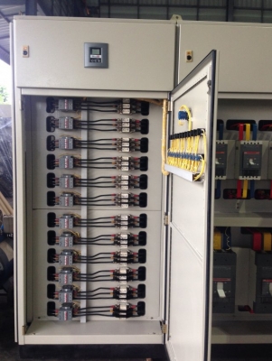 ขายตู้ MDB Main air circuit breaker ABB 3,200A breaker ย่อยของ ABB 12 ตัว สภาพดีครับ pipat 098-2641749