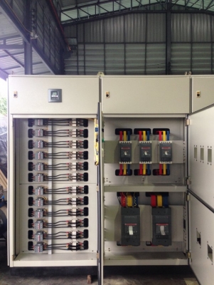 ขายตู้ MDB Main air circuit breaker ABB 3,200A breaker ย่อยของ ABB 12 ตัว สภาพดีครับ pipat 098-2641749