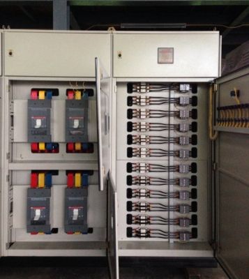 ขายตู้ MDB Main air circuit breaker ABB 3,200A breaker ย่อยของ ABB 8 ตัว Capbank 12 step สภาพดีพร้อมใช้งาน K.Pipat Mobile:098-2641749