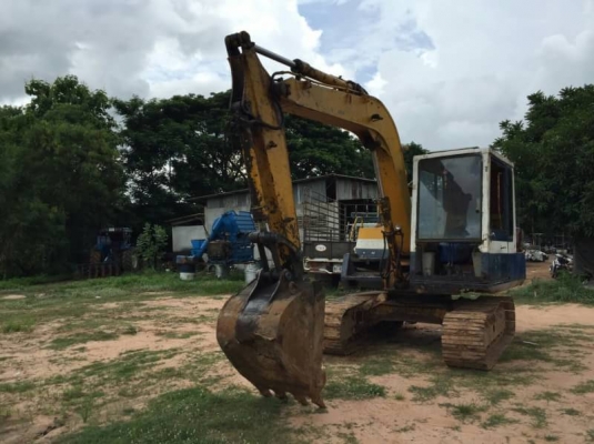 ขาย 295,000 KOMATSU  pc 60-5  เครื่องดี ปั้มดี เอวดี ช่วงล่างแน่น รถสวยพร้อมใช้ราคาถูก 090-772-3710 090-772-3708