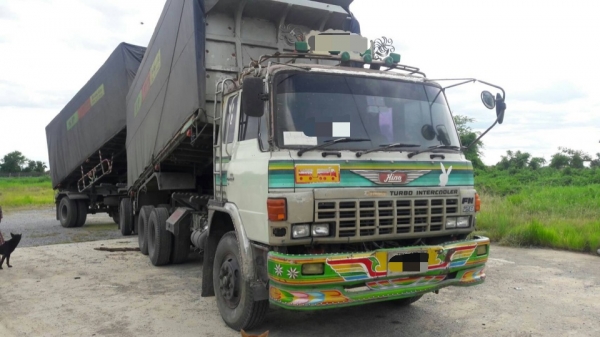 ขาย HINO สามใบปัด 320 แรง พ่วงแม่ลูก กระบะเนียมคอกเกษตรดั๊ม อู่ ซุนชัย
