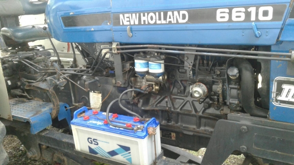 ขายรถไถฟอร์ด 6610 NEW HOLLAND เสื้อลาย