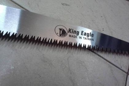 ขายเลื่อยพับได้ ตัดกิ่งไม้ ยี่ห้อKING EAGLE. MADE IN TAIWAN. ขายเลื่อยพับได้ ตัดกิ่งไม้ ยี่ห้อKING EAGLE. MADE IN TAIWAN.
