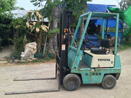 ขายรถแม็คโค  สนใจติดต่อ 086-775-7900 086-324-1992