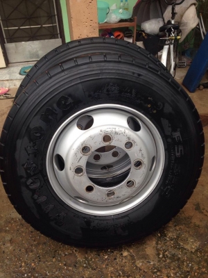 ยางใหม่ป้ายแดงยี่ห้อFirestoneพร้อมกระทะเส้นละ9000มี2เส้นหมดแล้วหมดเลย