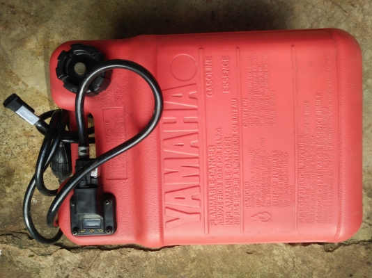 ขายเครื่องเรือYamaha และถังน้ำมัน