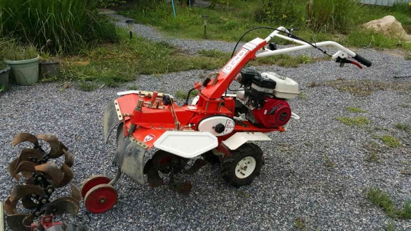 รถพรวนดิน นีจีโน่