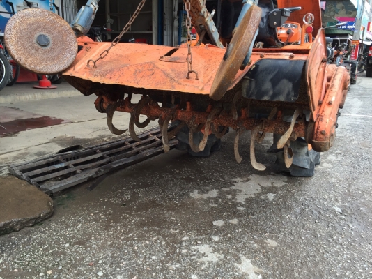 ขายรถไถคูโบต้า B7001 4WD เครื่อง 3สูบเก่านอก พร้อมโรตารี่ ขายรถไถคูโบต้า B7001 4WD เครื่อง 3สูบเก่านอก พร้อมโรตารี่