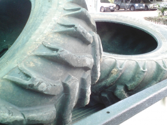 ยางรถไถ28