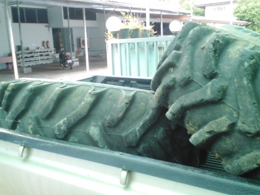 ยางรถไถ28