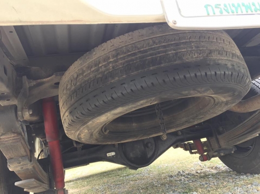 ขาย VIGO 2.5 เทอโบ ตอนเดียว สีขาว ปี 2010 - 2553 เกียร์ ธรรมดา  สภาพเดิมๆบางๆ ไม่มีชนแน่นอนครับ ขับดีมาก เครื่องดีเยี่ยม ช่วงล่างแน่ แอร์เย็น ภายในสะอาด พวงมาลัยเพาเวอร์ รถวิ่งน้อย 250000 กิโล มีหลังคาสูง