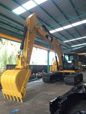 ขายรถแบคโฮ Cat320D พร้อมใช้งาน เอกสารอินวอยด์