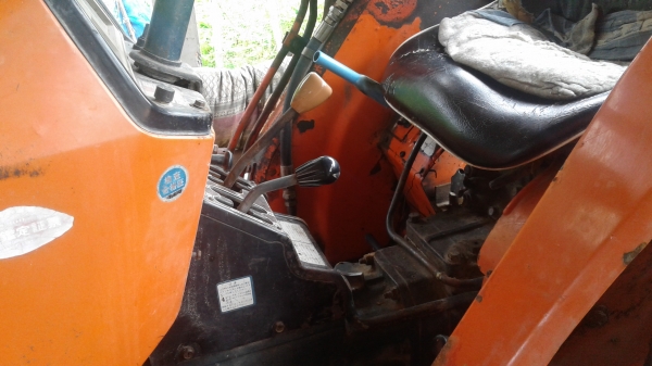 ขายตามสภาพรถไถคูโบต้า22แรงมีพานหลังมีดันหน้าเครื่ิองดี