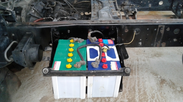 ขายด่วน..หกล้อHinoหัวคัชชี