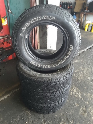 Dunlop AT3 ขนาด 225/70/15 ปี15 สภาพสวยๆ 1ชุด