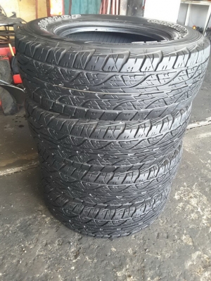 Dunlop AT3 ขนาด 225/70/15 ปี15 สภาพสวยๆ 1ชุด