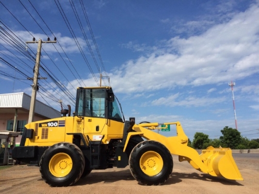 ขายรถตักล้อยาง KOMATSU WA100-5 รถนอกนำเข้าจากญี่ปุ่น สภาพสวยพร้อมใช้ มีVDOการทำงานครับ