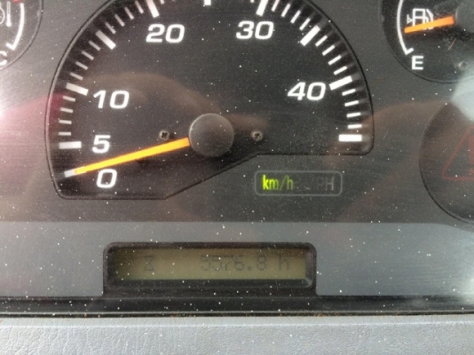 ขายรถตักล้อยาง KOMATSU WA100-5 รถนอกนำเข้าจากญี่ปุ่น สภาพสวยพร้อมใช้ มีVDOการทำงานครับ