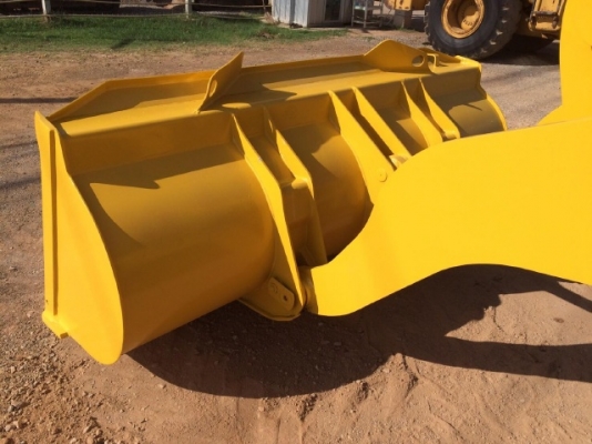 ขายรถตักล้อยาง KOMATSU WA100-5 รถนอกนำเข้าจากญี่ปุ่น สภาพสวยพร้อมใช้ มีVDOการทำงานครับ