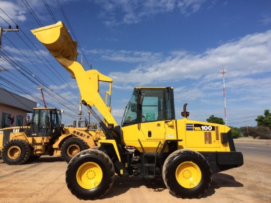 ขายรถตักล้อยาง KOMATSU WA100-5 รถนอกนำเข้าจากญี่ปุ่น สภาพสวยพร้อมใช้ มีVDOการทำงานครับ