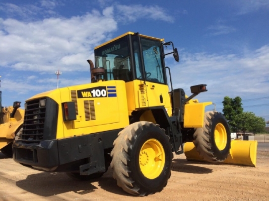 ขายรถตักล้อยาง KOMATSU WA100-5 รถนอกนำเข้าจากญี่ปุ่น สภาพสวยพร้อมใช้ มีVDOการทำงานครับ