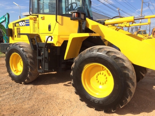 ขายรถตักล้อยาง KOMATSU WA100-5 รถนอกนำเข้าจากญี่ปุ่น สภาพสวยพร้อมใช้ มีVDOการทำงานครับ