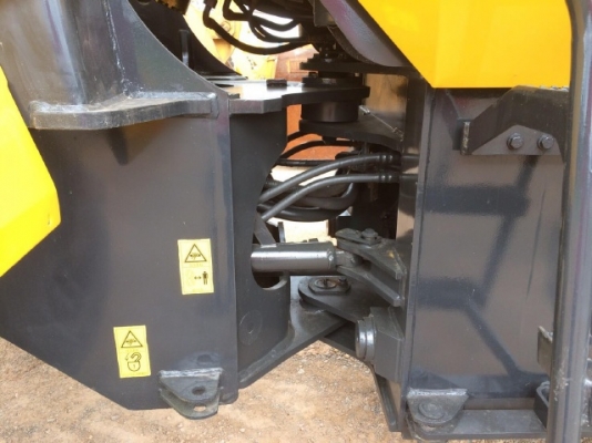 ขายรถตักล้อยาง KOMATSU WA100-5 รถนอกนำเข้าจากญี่ปุ่น สภาพสวยพร้อมใช้ มีVDOการทำงานครับ