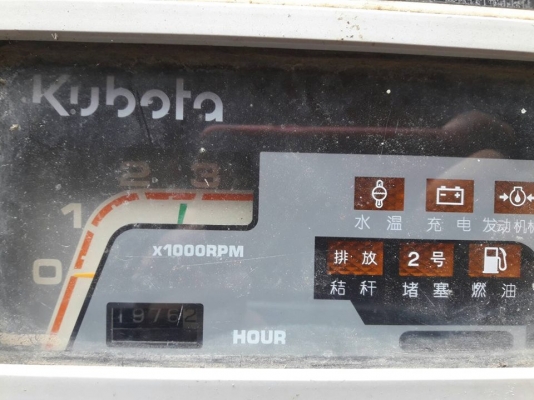 รถเกี่ยวข้าวคูโบต้า DC 60 PLUS  ปี 54