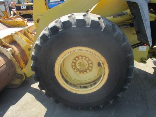 รถตักล้อยาง KOMATSU รุ่น WA 300-3 รถตักล้อยาง KOMATSU รุ่น WA 300-3