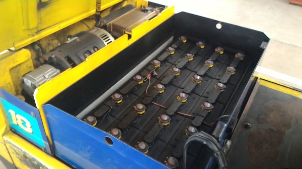 ขายโฟล์กลิฟท์ไฟฟ้า KOMATSU FB18M-3 เก่าญี่ปุ่น