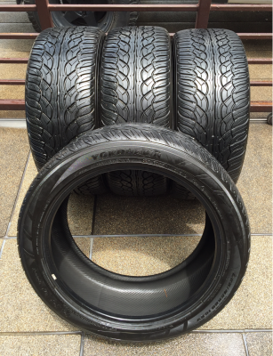 ยาง Yokohama Prada 255 45 20 ปี13 ดอกเต็ม ไม่มีปะ ราคาไม่แพง ยาง Yokohama Prada 255 45 20 ปี13 ดอกเต็ม ไม่มีปะ ราคาไม่แพง