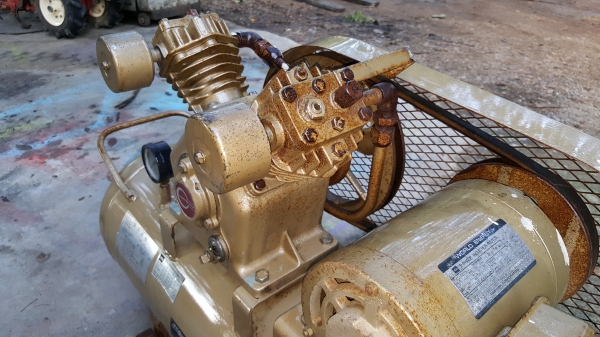 ปั้มลม 2 หัว 2 แรง ถัง 80 Lไฟ 200 v ปั้มลม 2 หัว 2 แรง ถัง 80 Lไฟ 200 v