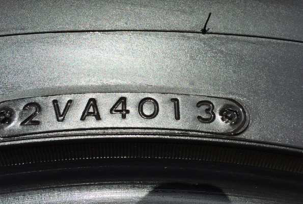 ยาง Nitto 420S 265 65 17 ปลายปี13 ดอกเต็ม ราคาไม่แพง ยาง Nitto 420S 265 65 17 ปลายปี13 ดอกเต็ม ราคาไม่แพง