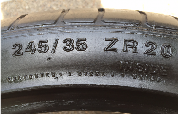 ยาง Acelera 245 35 20 กลางปี13 ดอกเยอะ พร้อมใช้งาน ราคาไม่แพง