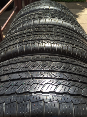 ยาง Toyo 255 60 18 กลางปี14 ดอกเยอะ ไม่มีปะ ราคาไม่แพง