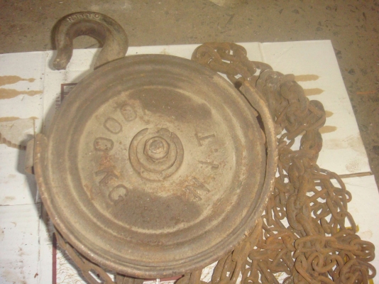 ขายเครื่องมือช่างรอกโซ่ ขนาด 1 ตัน... ของ ญี่ปุ่น... ครับ...