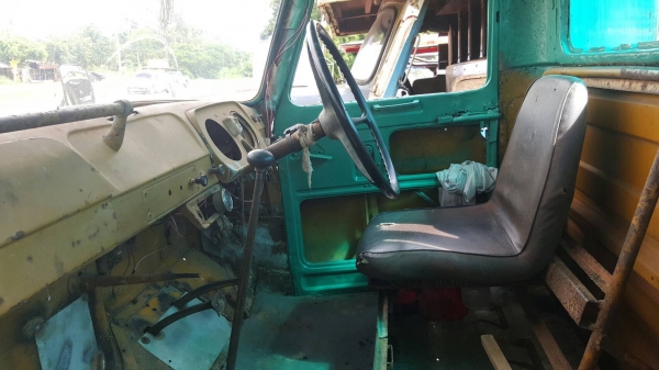 ขาย เทนเลอร์ 10 ล้อ หัวยาว เพลาเดียว มีหางพับไฮดรอริค ไม่มีทะเบียนนะครับ เครื่องเดิม TX เฟืองท้ายใหญ่ คัสซีสวย หางเทนเลอร์เหล็กใหญ่แข็งแรง รถใช้งานได้ปกติ ขาย เทนเลอร์ 10 ล้อ หัวยาว เพลาเดียว มีหางพับไฮดรอริค ไม่มีทะเบียนนะครับ เครื่องเดิม TX เฟืองท้ายใหญ่ คัสซีสวย หางเทนเลอร์เหล็กใหญ่แข็งแรง รถใช้งานได้ปกติ